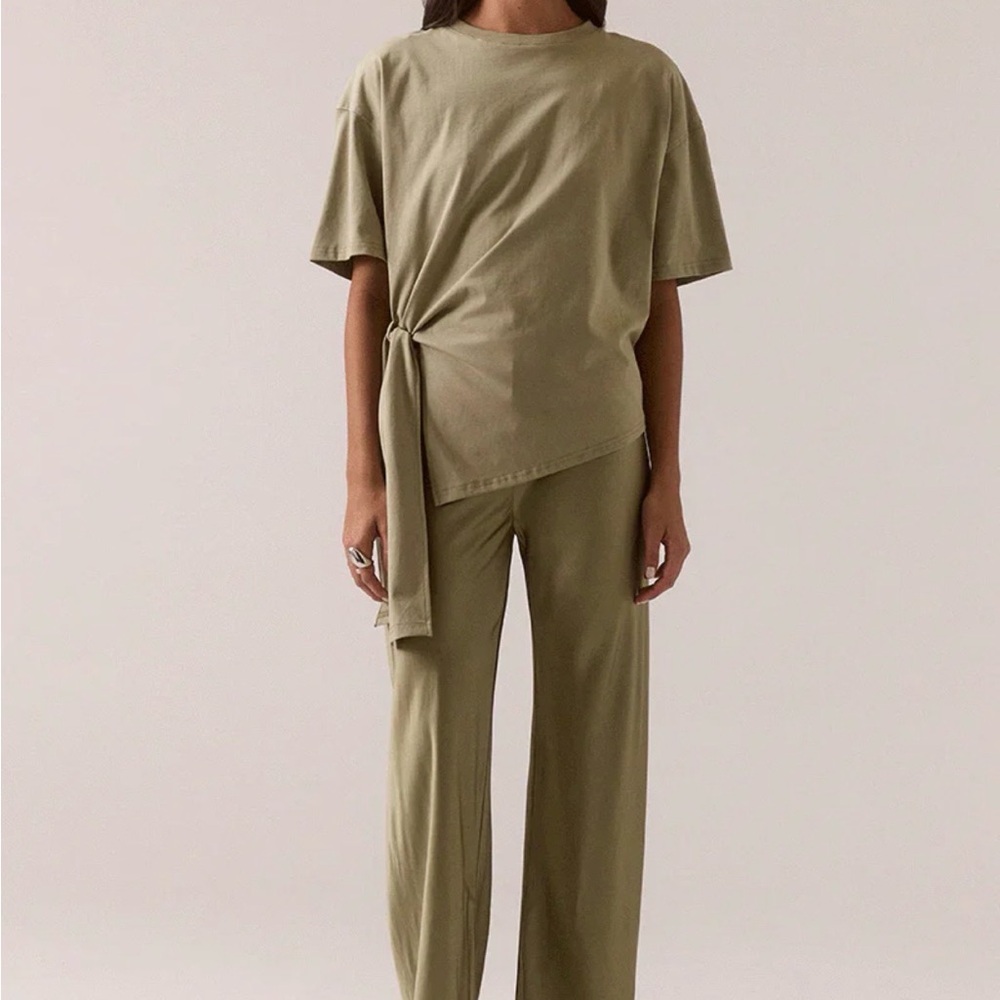 NWT Sovere Set – Blake Bias Pant + Blake Tee (XS / AUS 6)